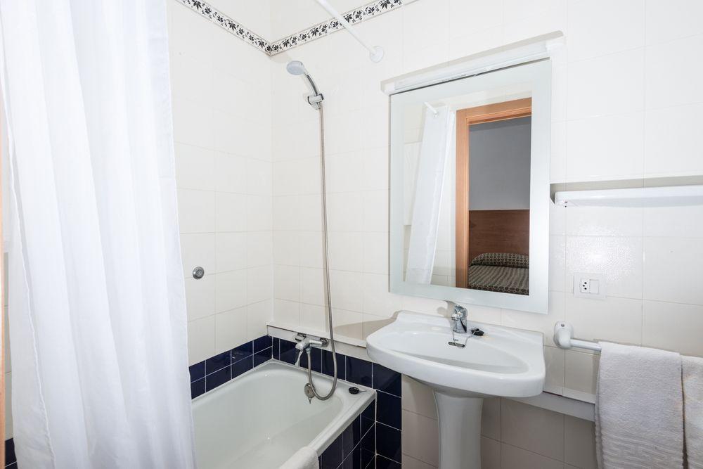 Hotel Madrid シウタデリャ エクステリア 写真